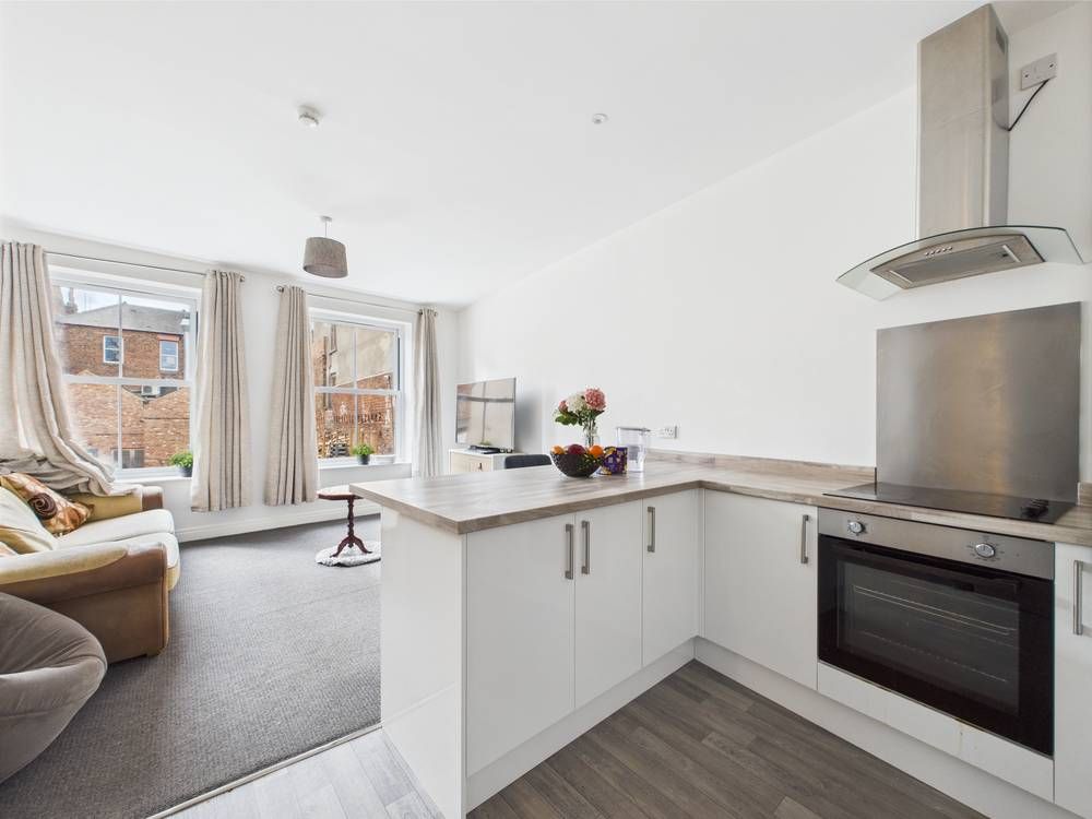 Property photo 3 of 12