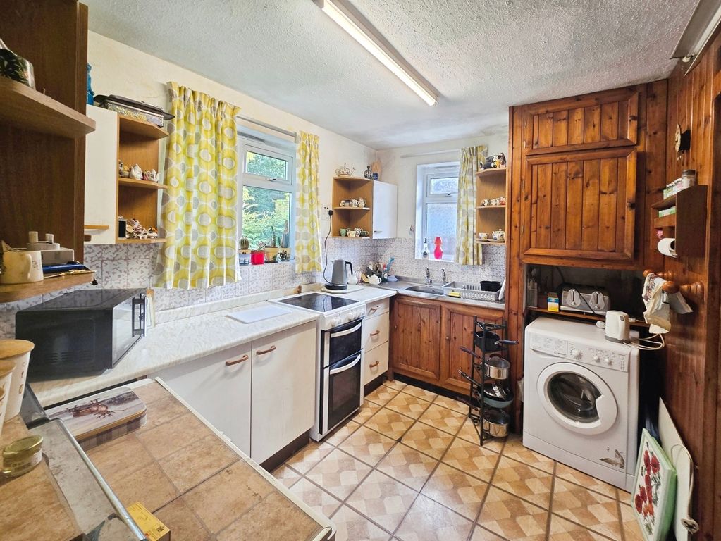 Property photo 3 of 11 Pbox-Img.Jpg