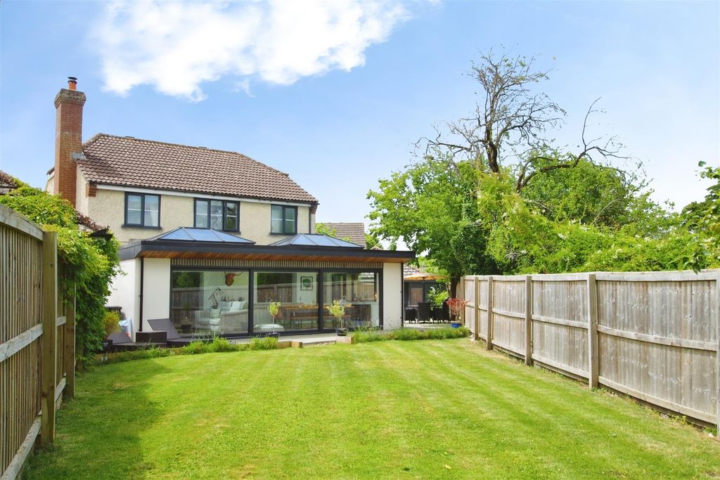 Property photo 1 of 22