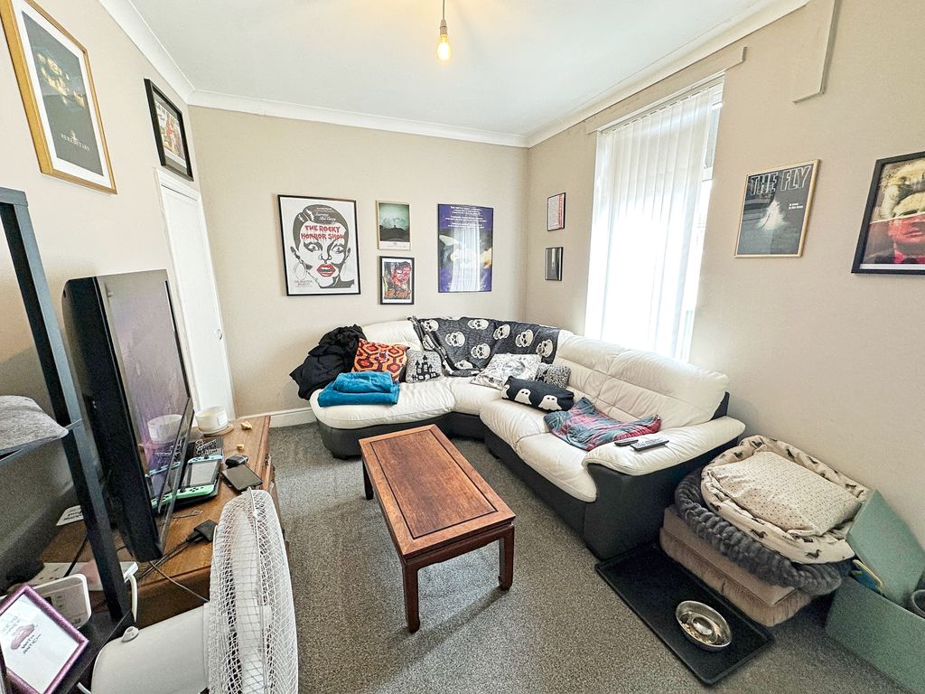 Property photo 2 of 26