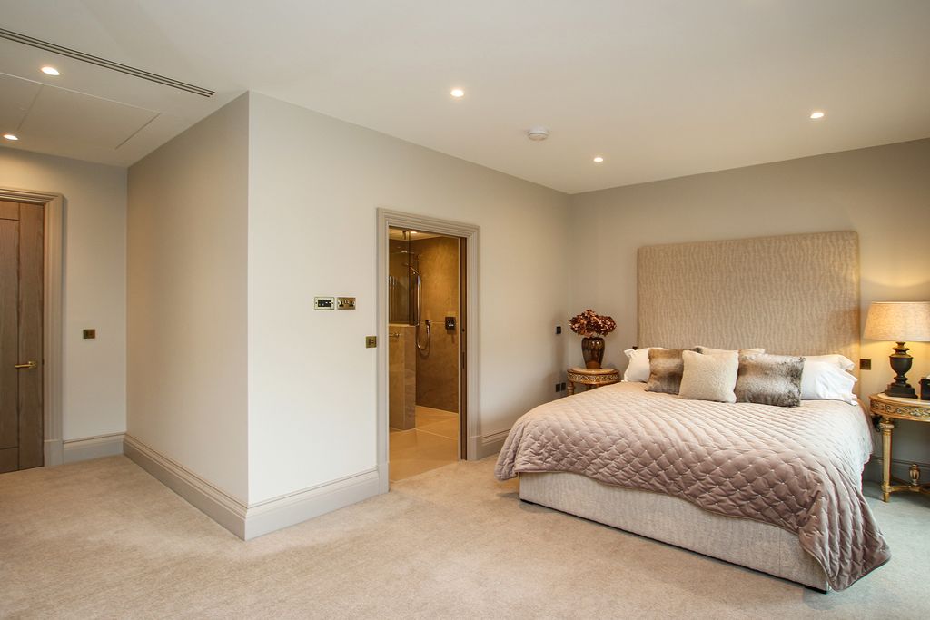 Additional image 20 of 3 bed property for saleRoyal Terrace, St Peter Port, Guernsey GY4