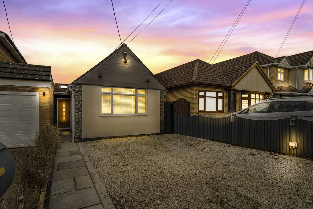 Property photo 2 of 36