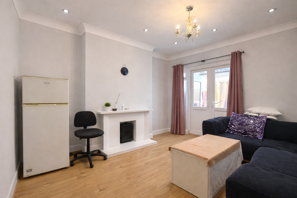 Property photo 3 of 28