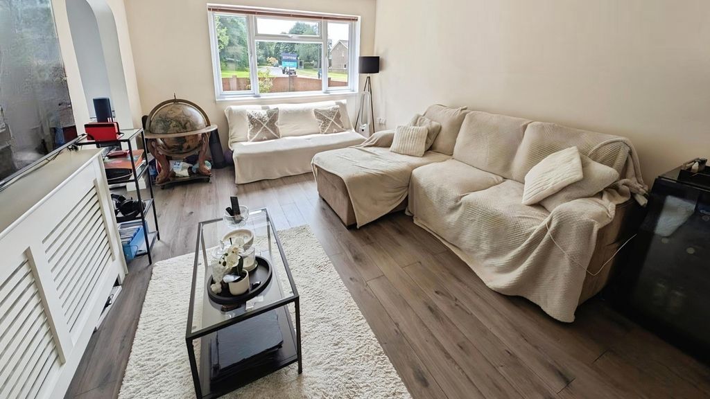 Property photo 3 of 18 Pbox-Img.Jpg