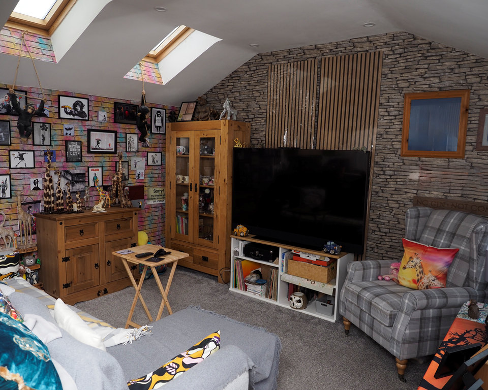 Property photo 2 of 20