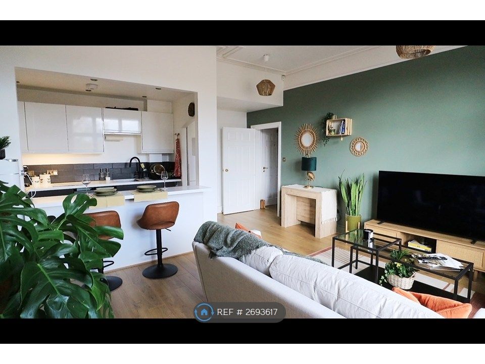 Property photo 2 of 16 Open Living