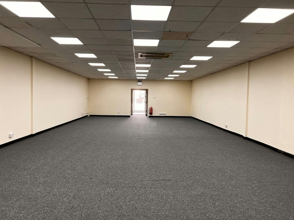 Property photo 2 of 5 Sss.Jpg