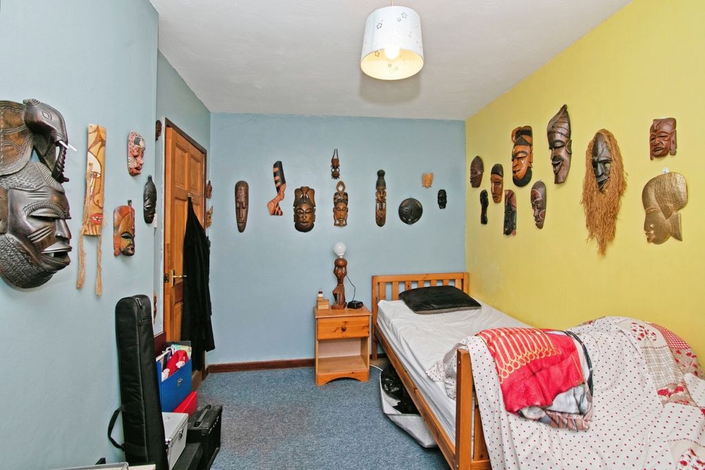 Property photo 3 of 17 Photo