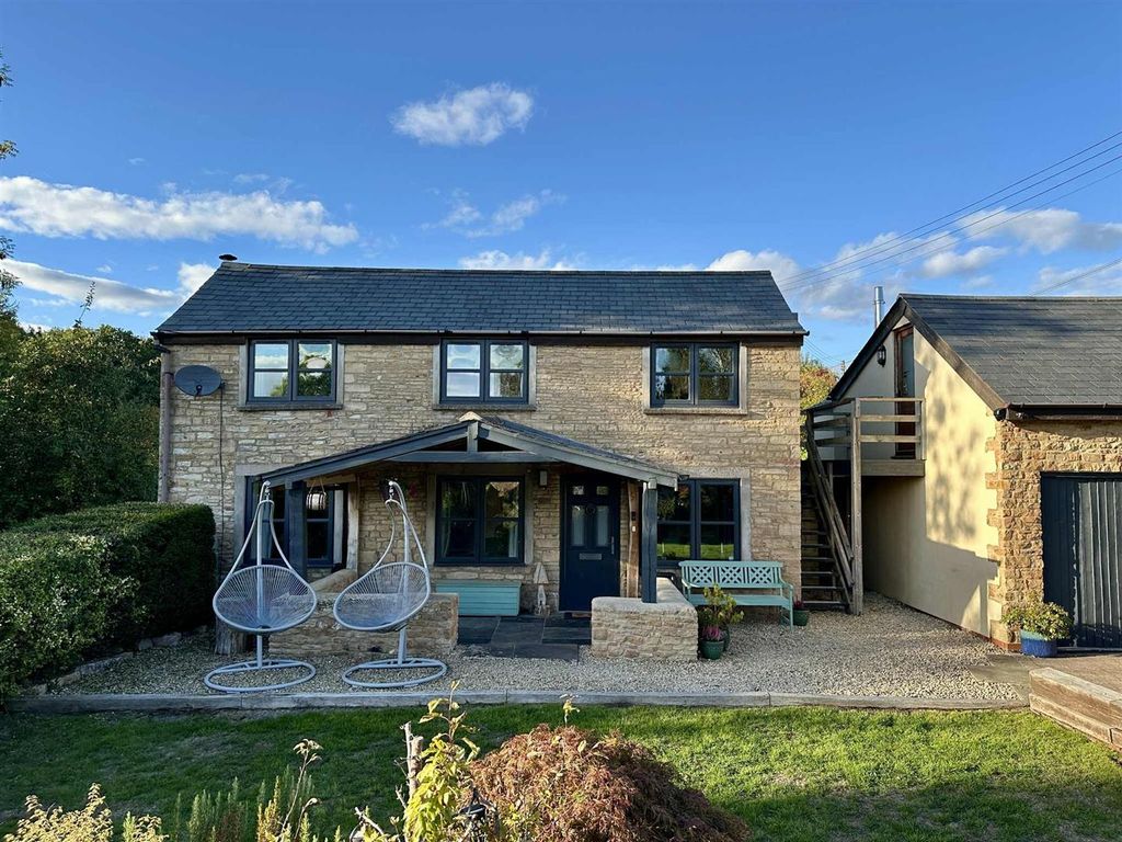 Property photo 1 of 22 Autumncloseup.Jpg