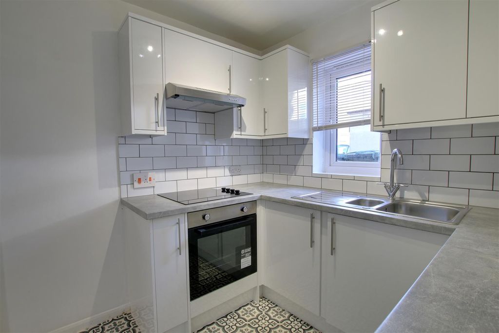 Property photo 3 of 8 Img_9247-Img_9249.Jpg