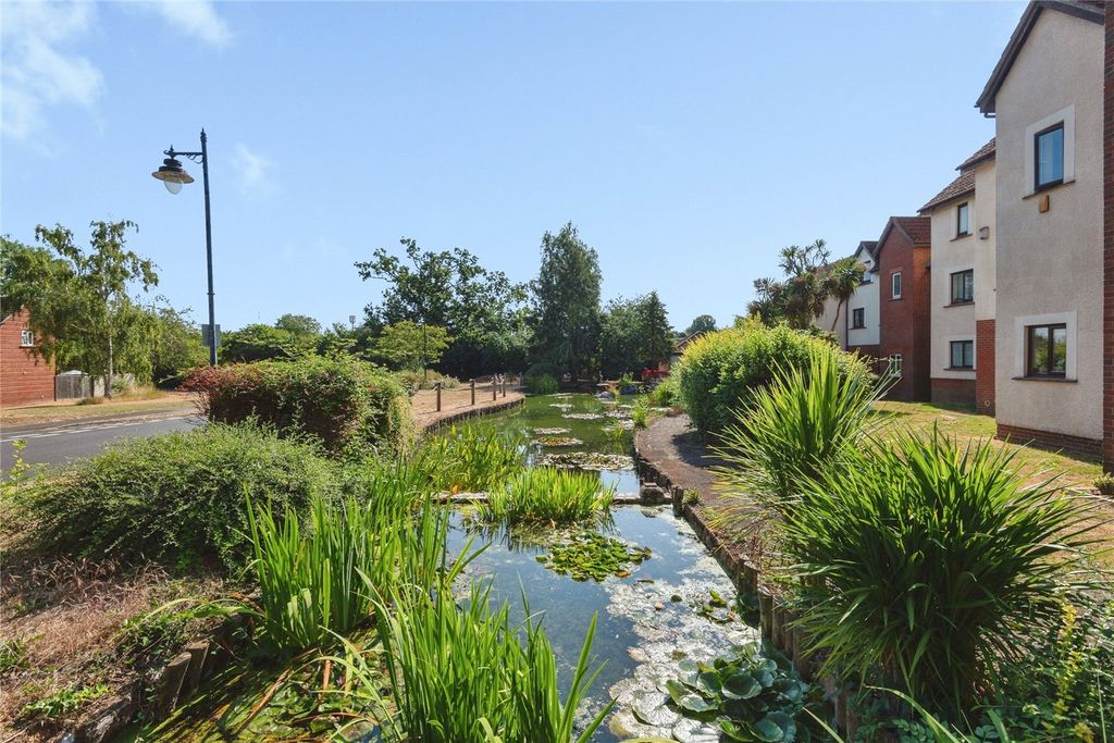 Property photo 2 of 24 Picture No. 27