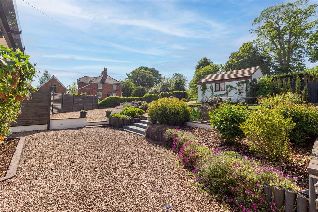 Property photo 3 of 32 Frotn-1.Jpg