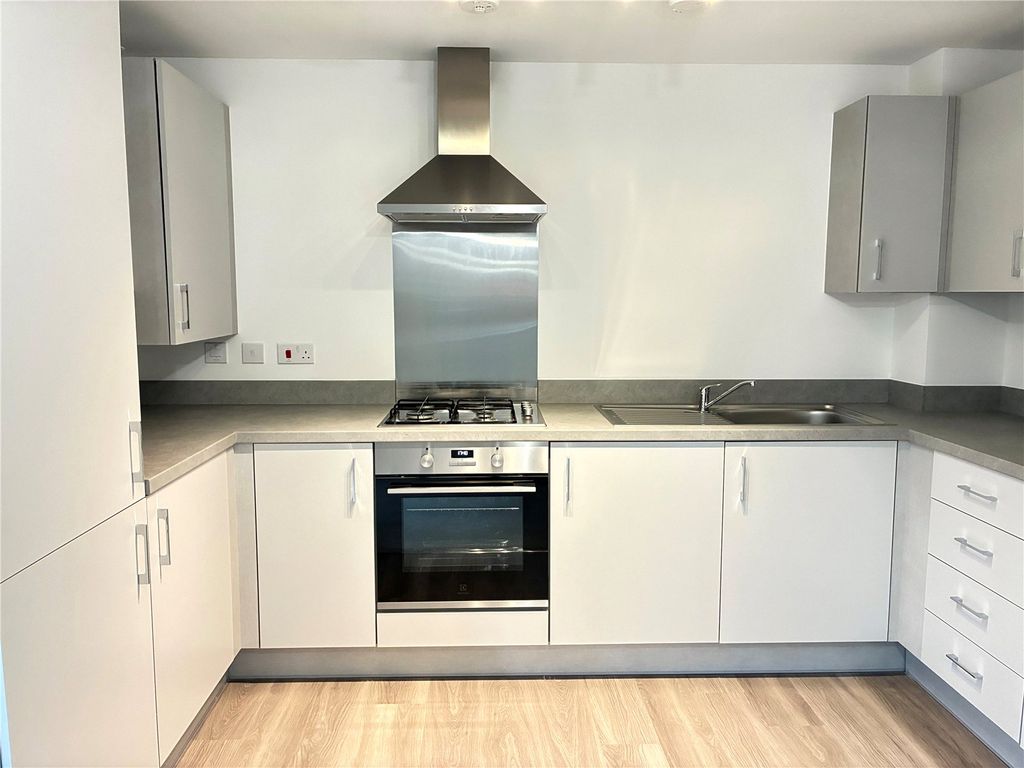 Property photo 3 of 7 Picture No. 09