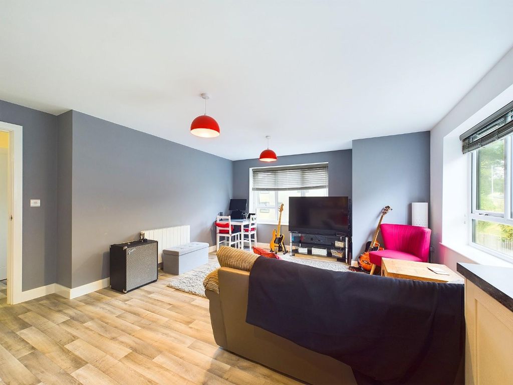 Property photo 3 of 6 Cam04036G0-Pr0010-Still002.Jpg