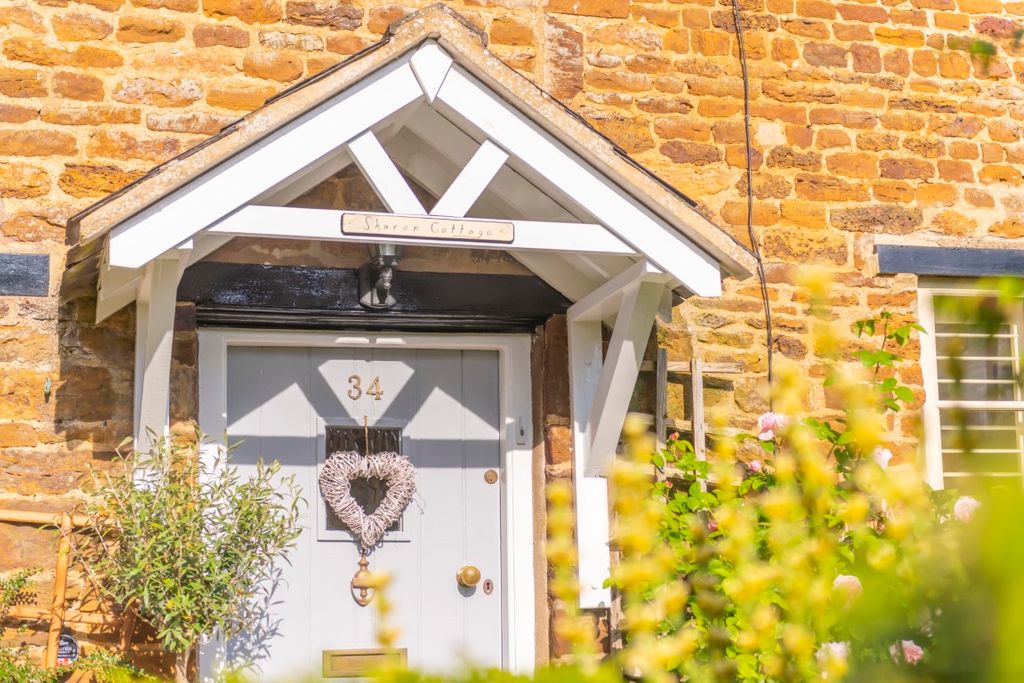 Property photo 2 of 24