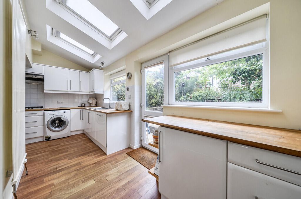 Property photo 3 of 15 Kitchen