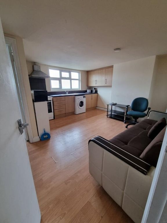 Property photo 2 of 5 94592570.Jpg