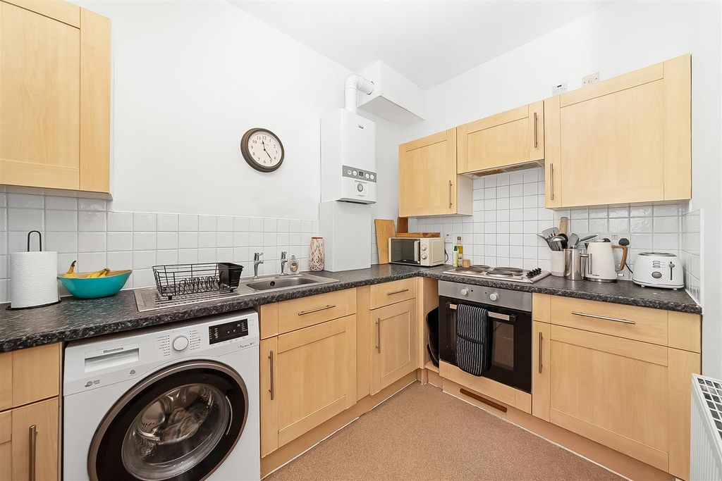 Property photo 3 of 13 Img_7563.Jpg