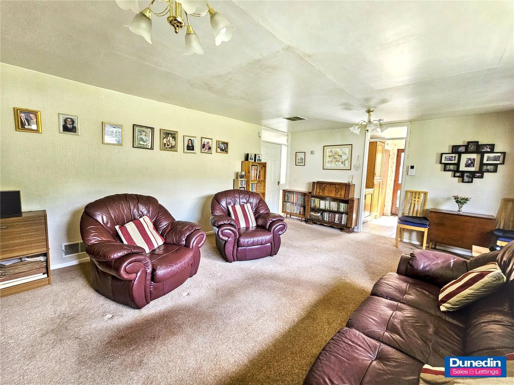 Property photo 3 of 19 Picture No. 08