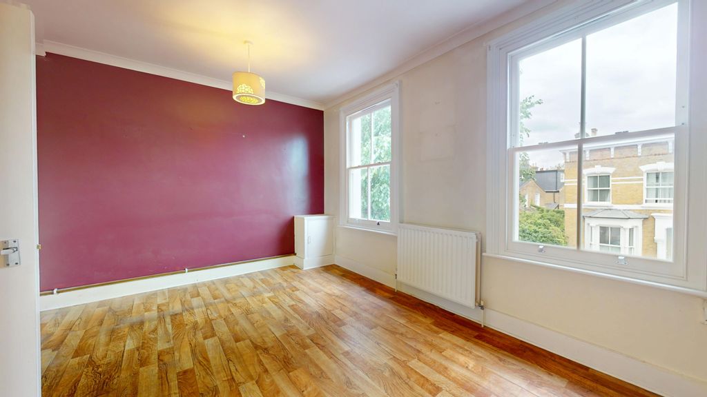 Property photo 3 of 10 Flat B, 58 Leswin Road, Stoke Newington, London, N16 7Nh