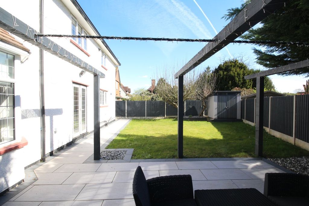 Additional image 15 of 5 bed detached house for saleMeadow Way, Letchworth Garden City SG6