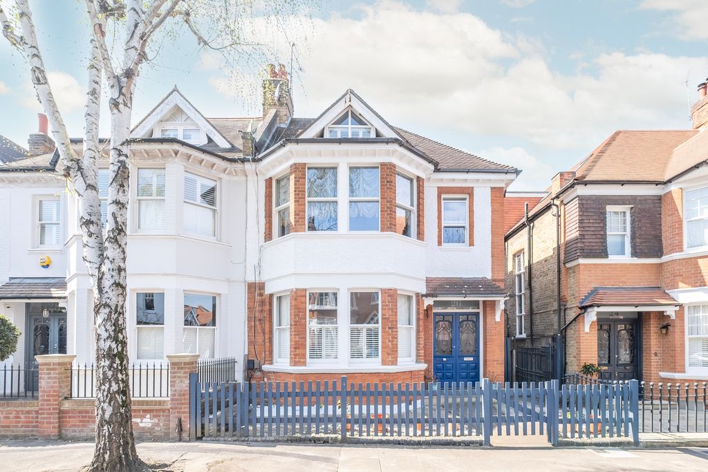 Property photo 2 of 12