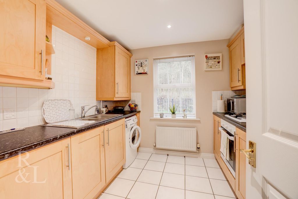 Property photo 3 of 11 Batched  (2).Jpg