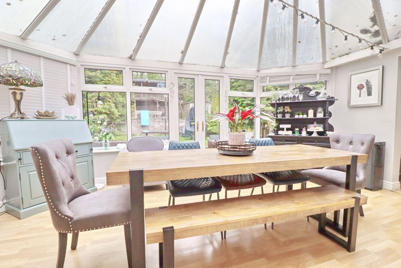 Property photo 3 of 38 Conservatory