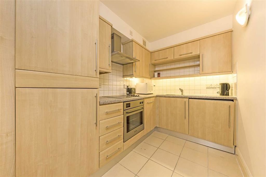 Property photo 3 of 4