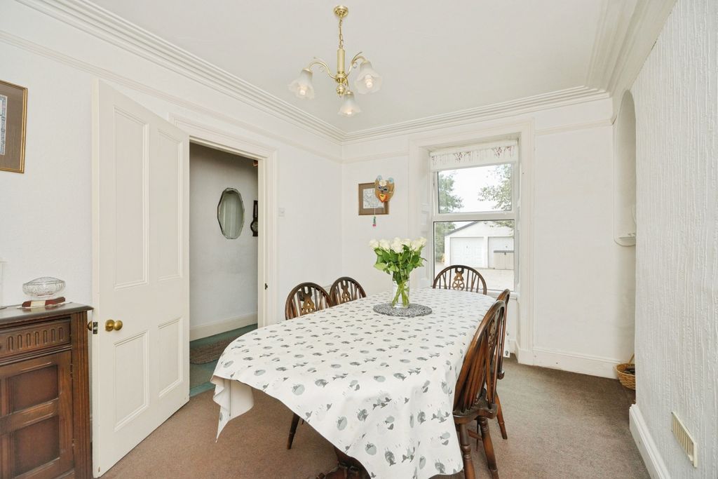 Property photo 3 of 30 Pbox-Img.Jpg
