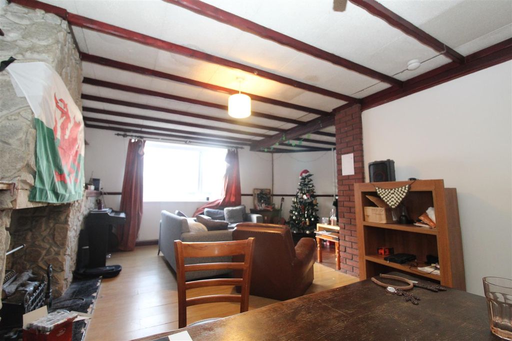 Property photo 2 of 16 Img_1391.Jpg