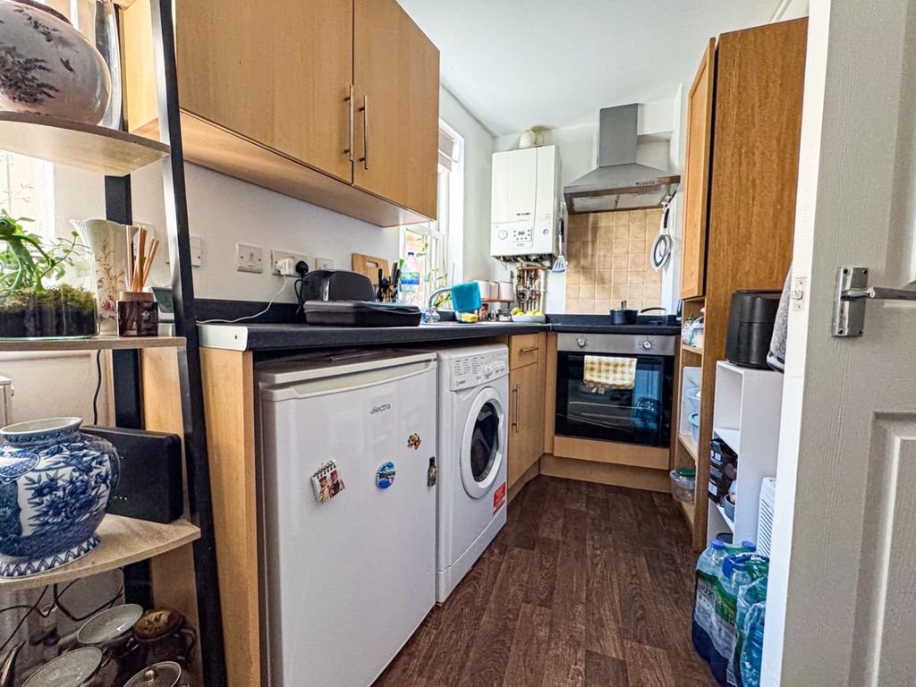 Property photo 2 of 8 5131732