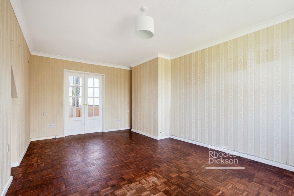 Property photo 2 of 14 Pbox-Img.Jpg