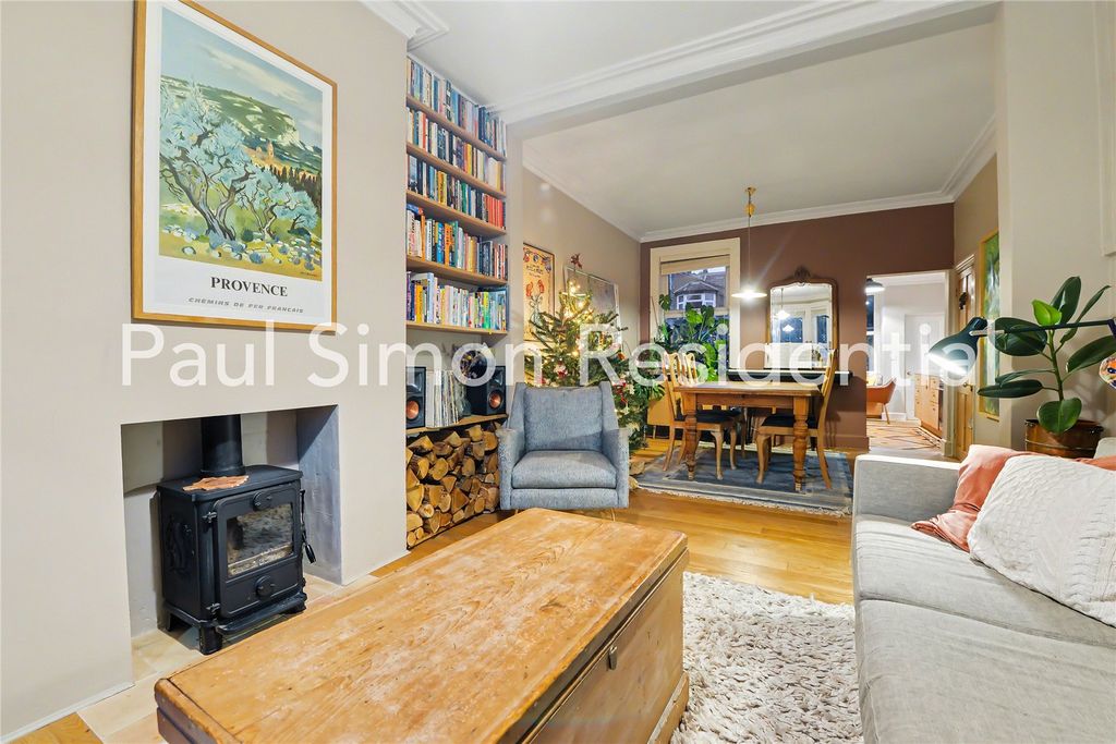 Property photo 2 of 14 Picture No. 23