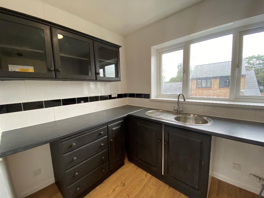 Property photo 1 of 5 Kitchen
