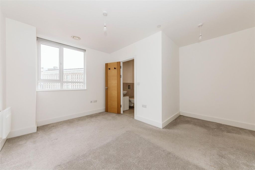 Property photo 2 of 12 Ks2B8374.Jpg