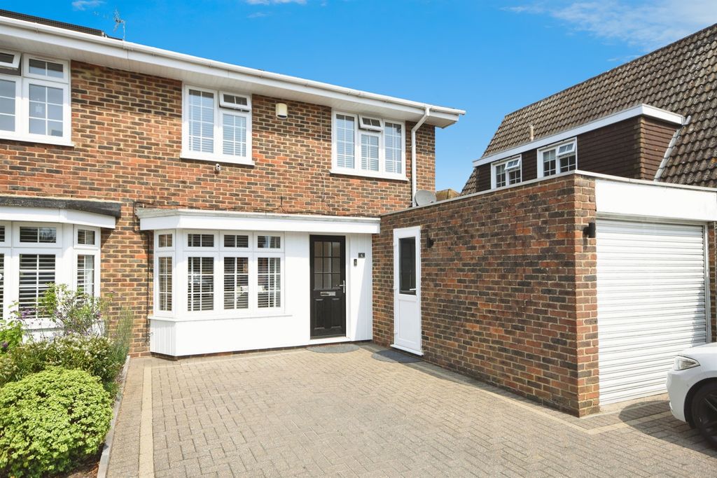 Property photo 2 of 15