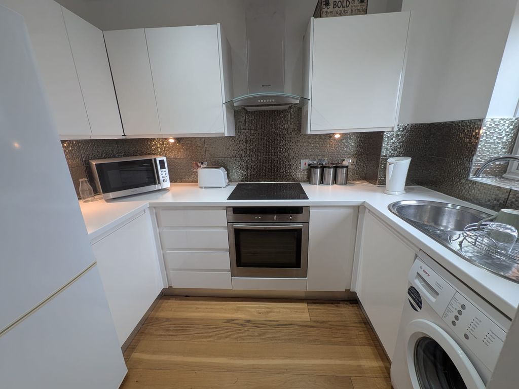 Property photo 2 of 7 Photo