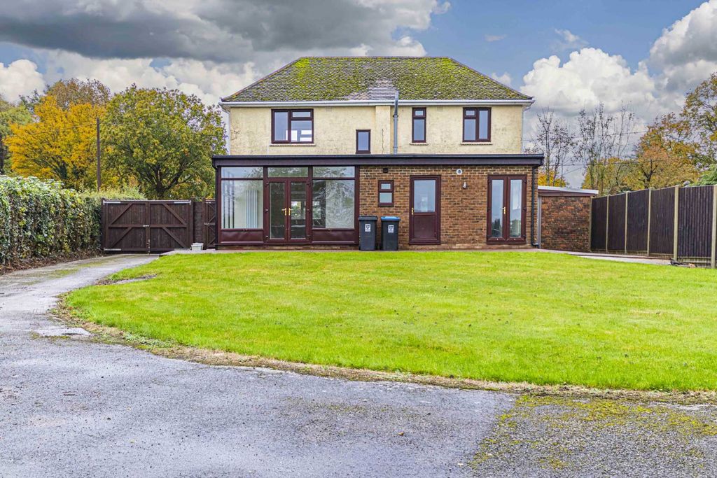 Property photo 1 of 18 Photo