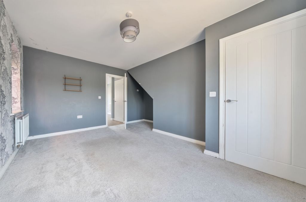 Property photo 2 of 12 3-6821B6Ba1Dd8B-1284449-Arw-3-1