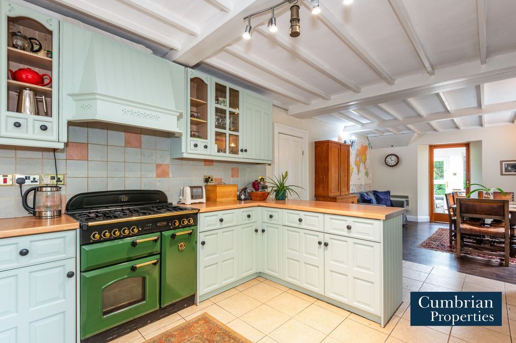 Property photo 2 of 36 Dining Kitchen