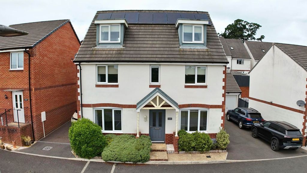 Property photo 1 of 23 External