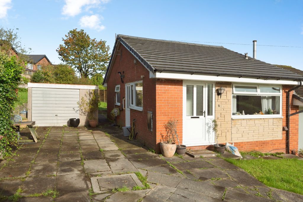 Property photo 2 of 16