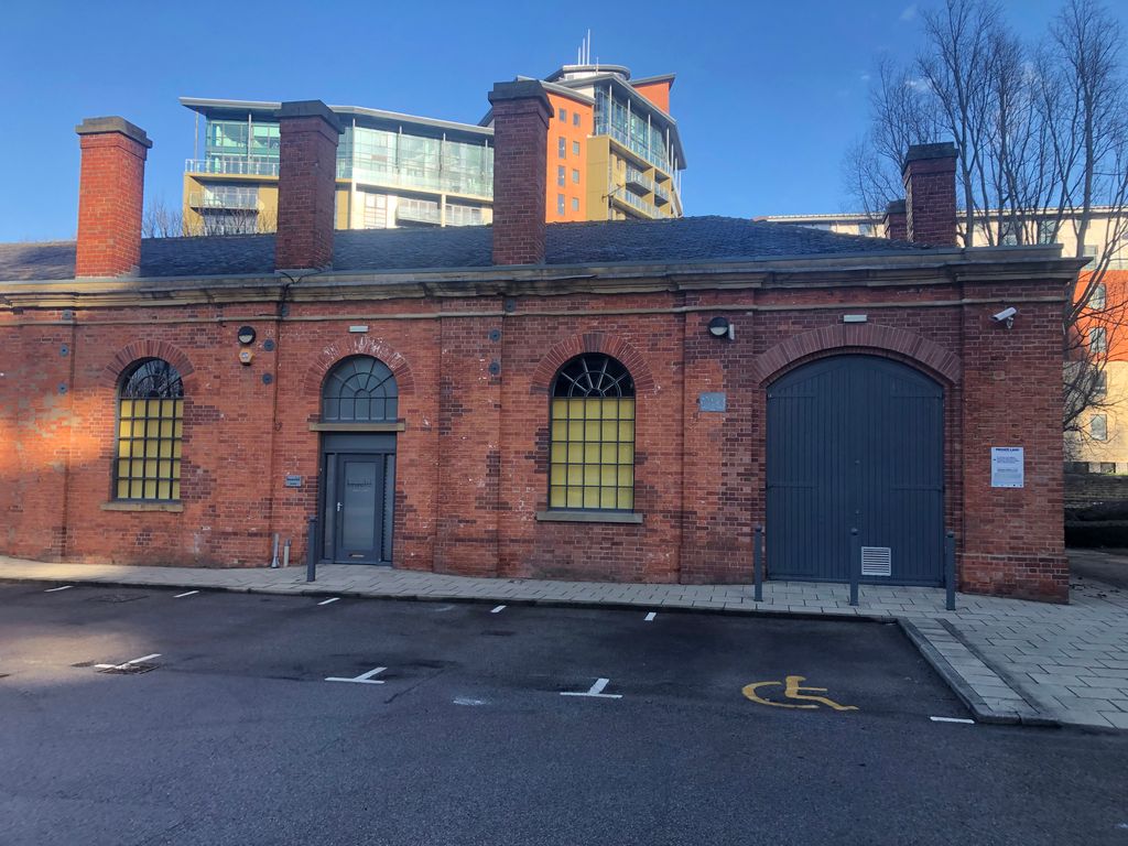 Property photo 1 of 4