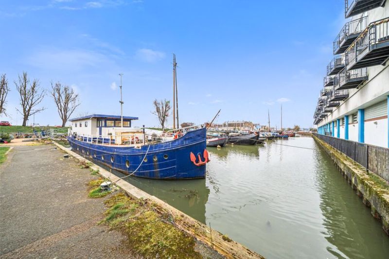 Property photo 2 of 9 Photo 2