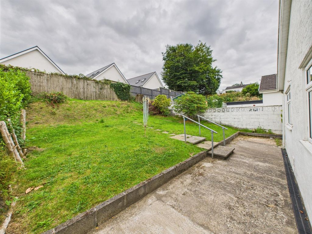 Property photo 2 of 17 Cam03055G0-Pr0258-Still012.Jpg