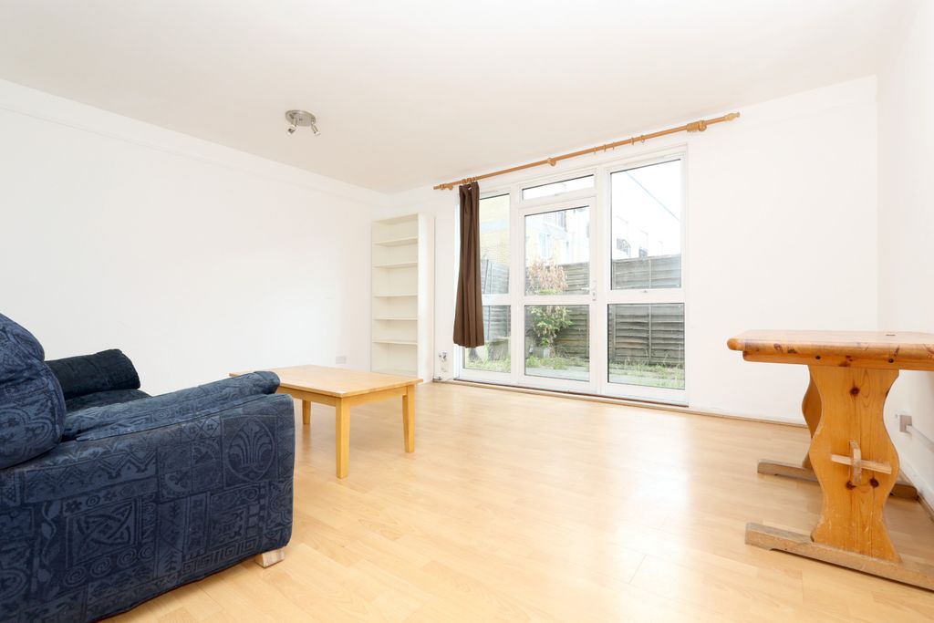 Property photo 2 of 8