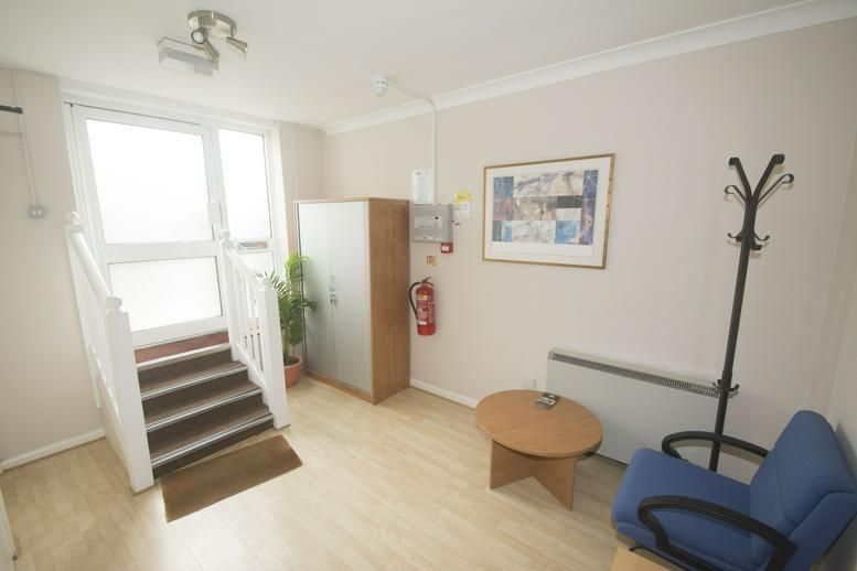 Property photo 2 of 8