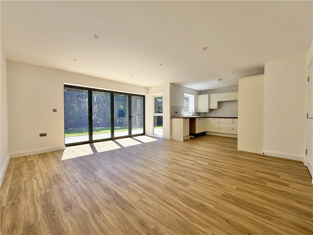 Property photo 2 of 21 Picture No. 38