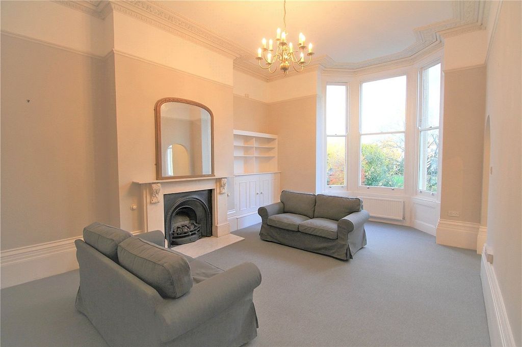 Property photo 3 of 11 Picture No. 19